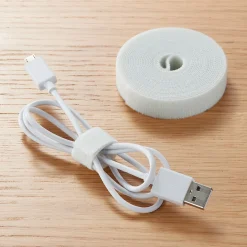 Attache câble perforé