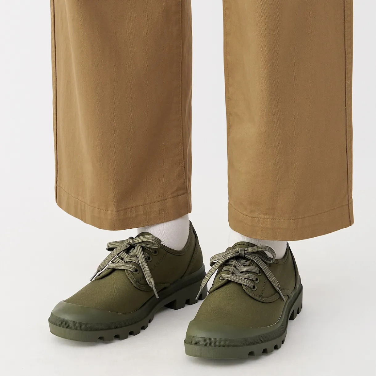 Baskets style utilitaire déperlante