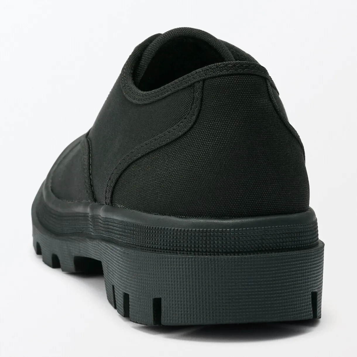 Baskets style utilitaire déperlante