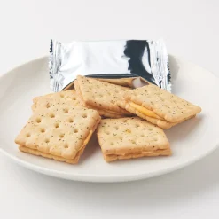 Biscuit sandwich à la crème au fromage
