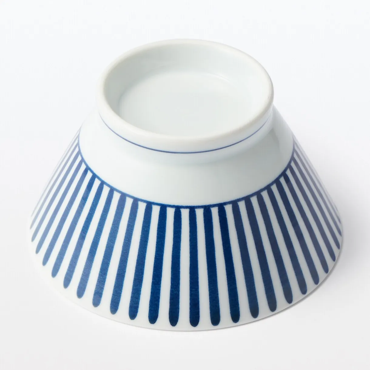 Bol à riz en porcelaine Hasami ‐ Motif rayures éventail, Petite