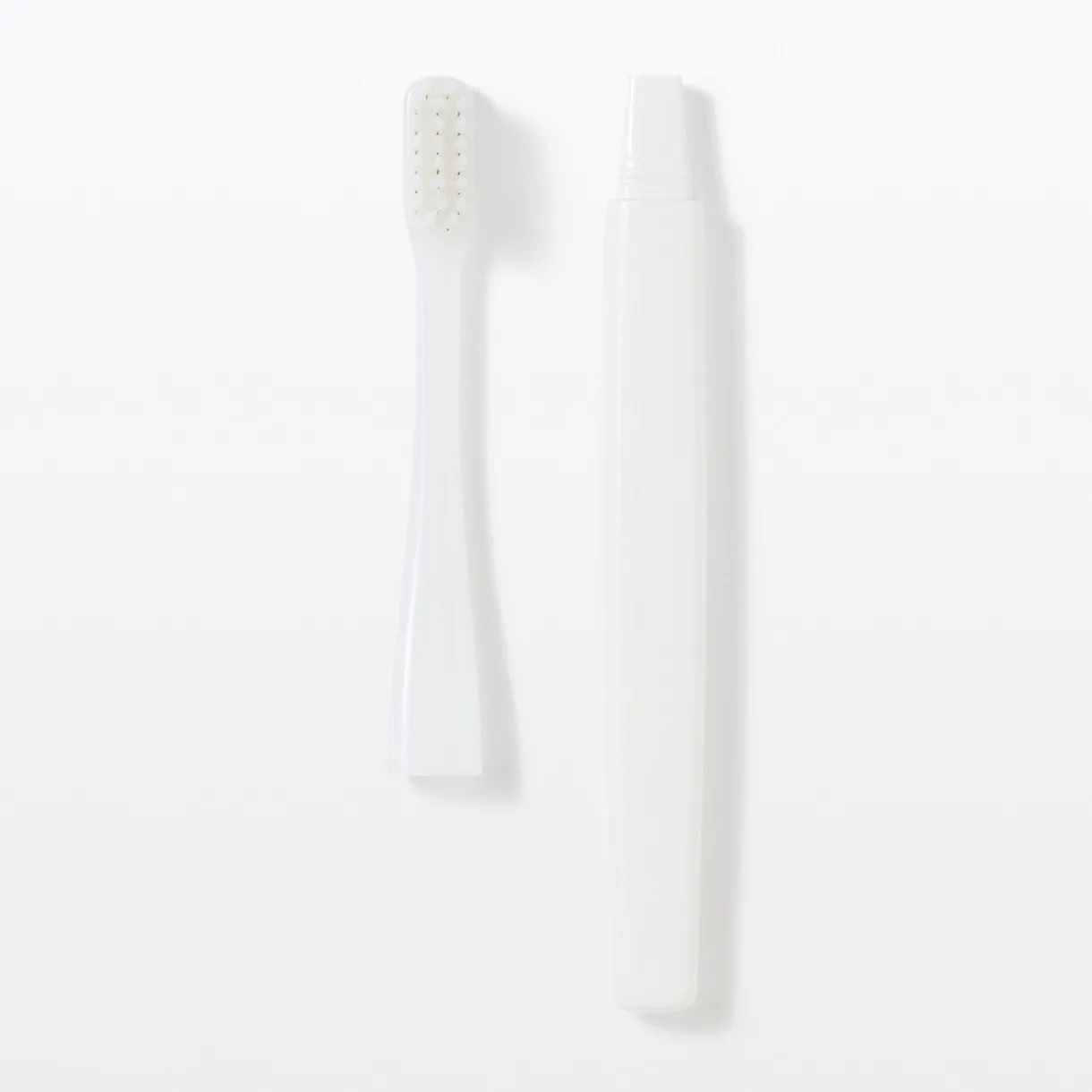 Brosse à dents avec tête interchangeable ‐ Poils souples