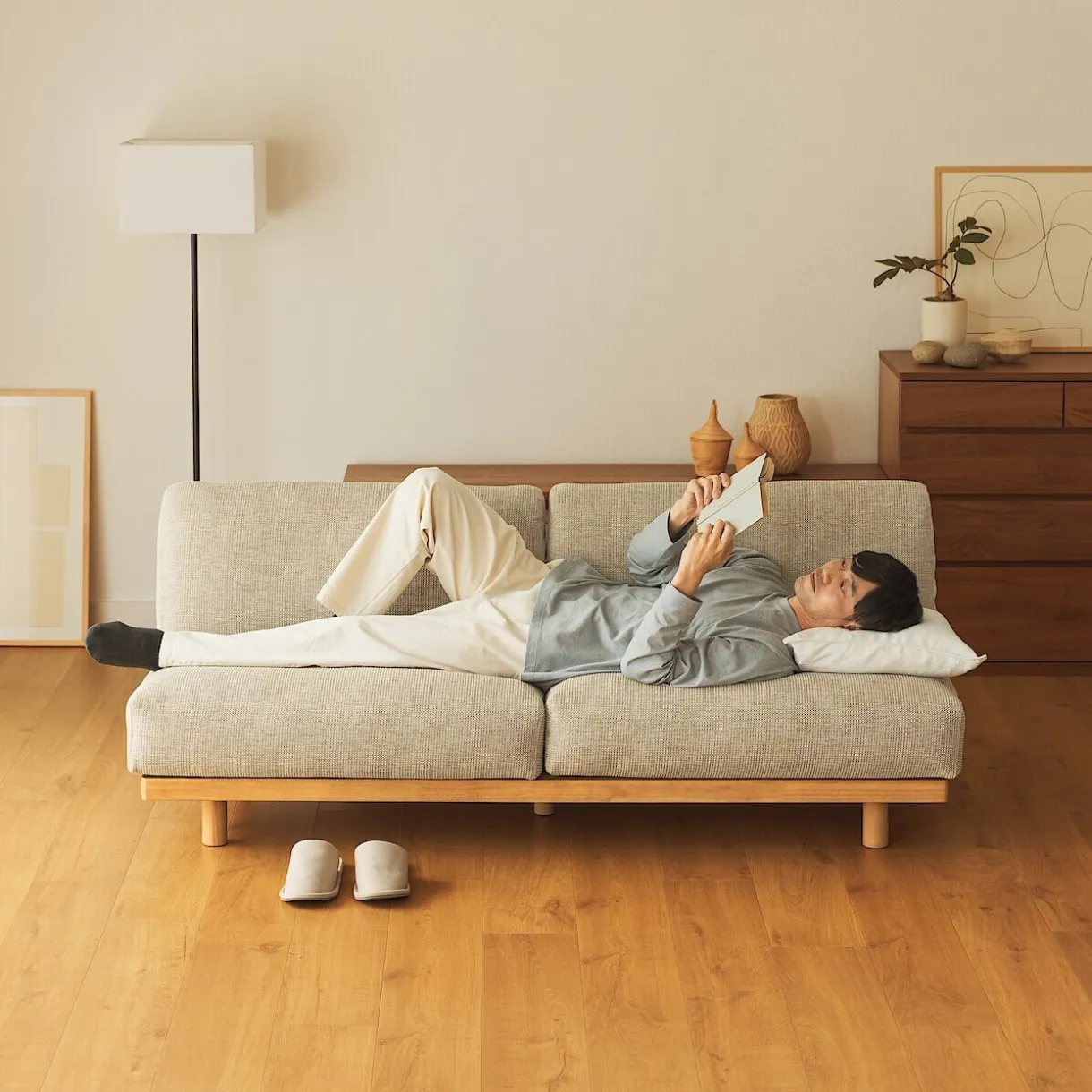 Canapé en polyester tissé sans accoudoirs ‐ 3 places, Gris