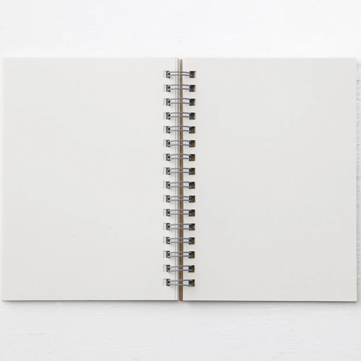 Carnet double spirale en papier recyclé A6