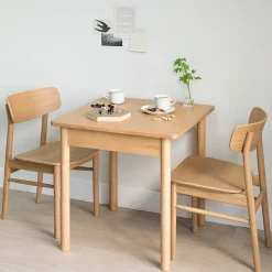 Chaise incurvée en chêne (Dont Eco‐part. 0,83 €)