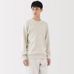 Chandail en coton traditionnellement tricoté pour homme