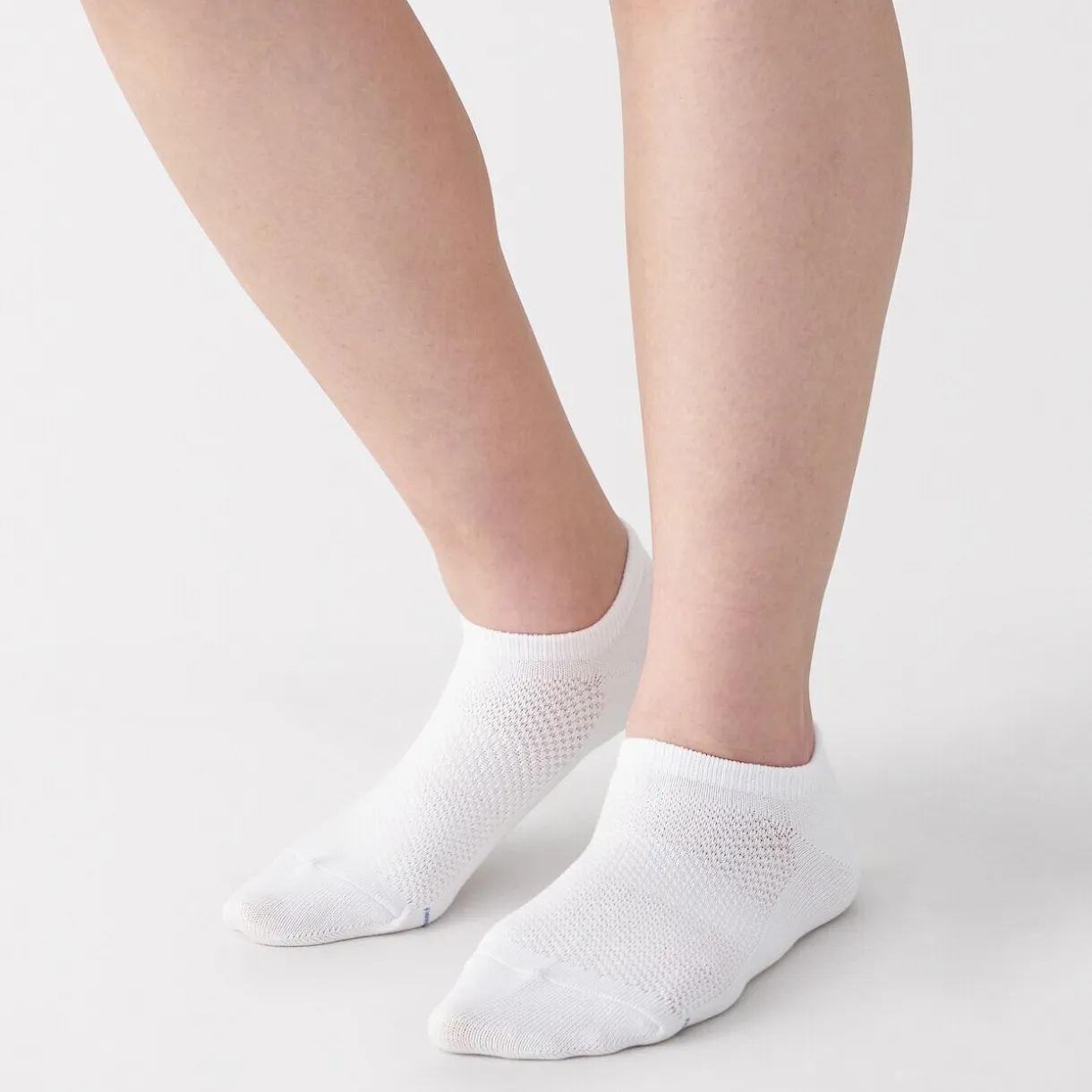 Chaussettes de sport en coton évacuant l``humidité pour femme