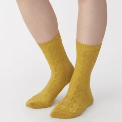 Chaussettes en maille torsadée à angle droit