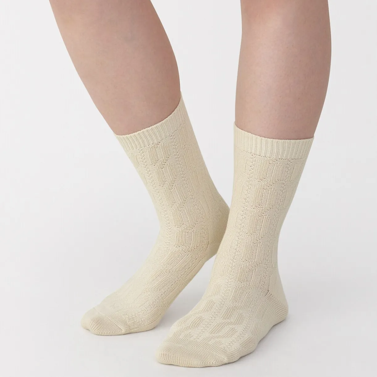 Chaussettes en maille torsadée à angle droit