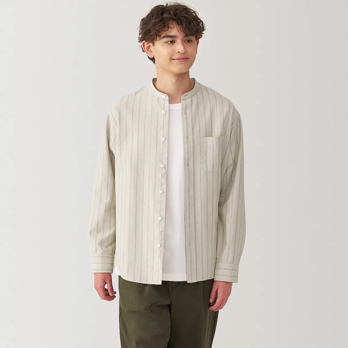 Chemise en coton Oxford lavé col officier homme