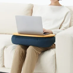 Coussin pour ordinateur portable avec plateau