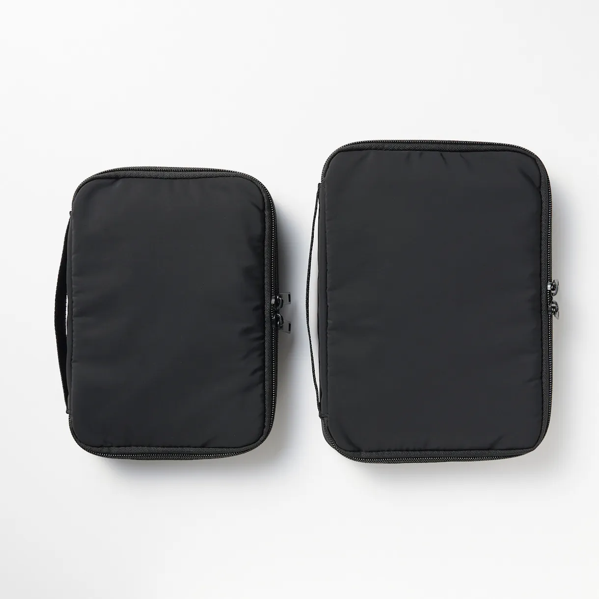 Couverture d``agenda en polyester avec étui à stylo A5