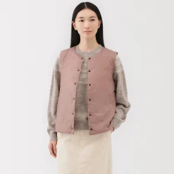 Doudoune légère pliable en nylon recyclé sans manche sans col pour femme