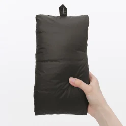 Doudoune légère pliable en nylon recyclé sans manche sans col pour femme