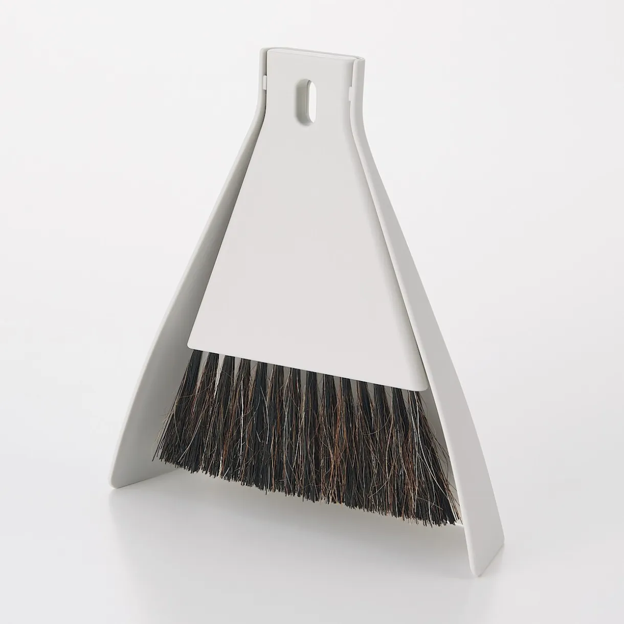 Ensemble pelle + balayette à main