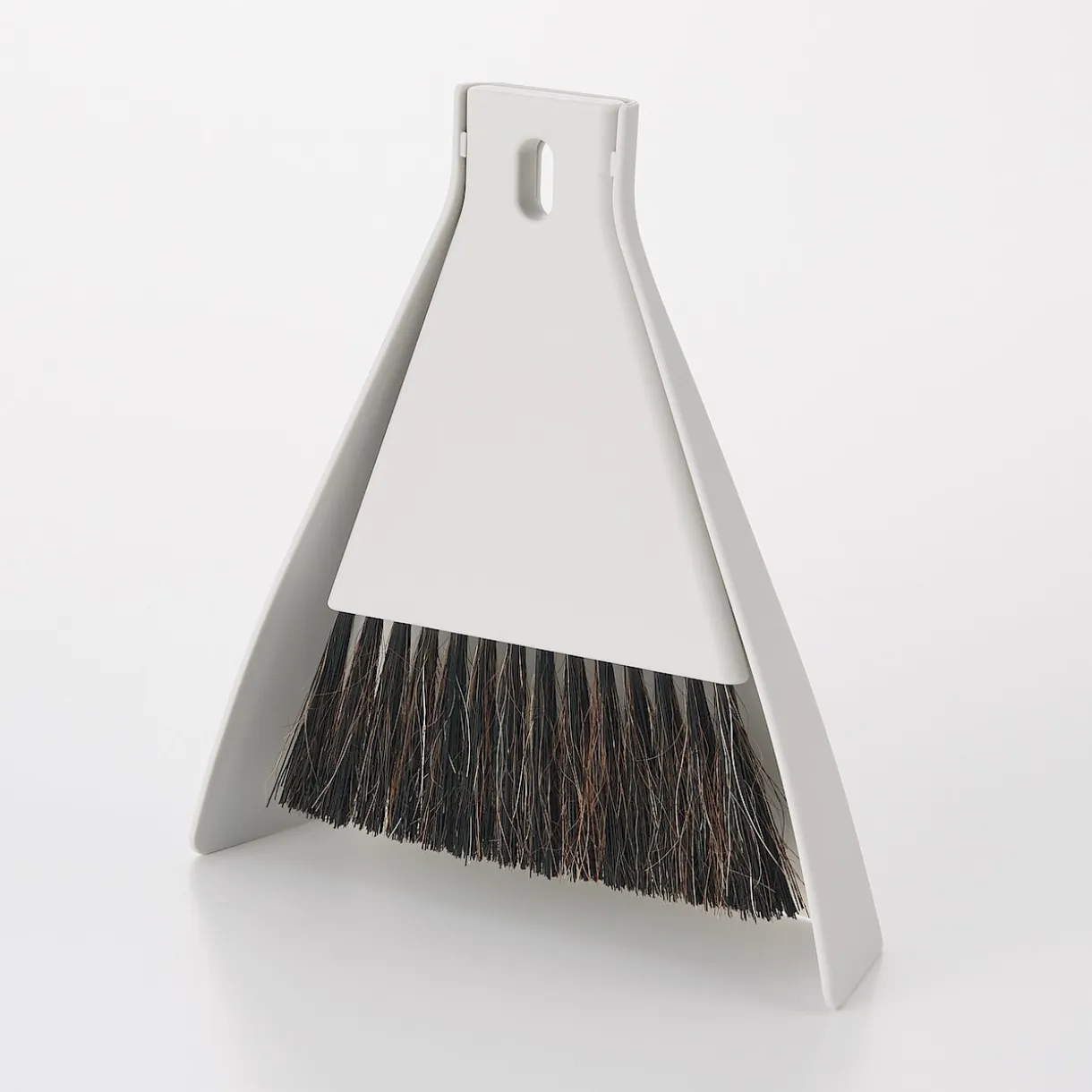 Ensemble pelle + balayette à main