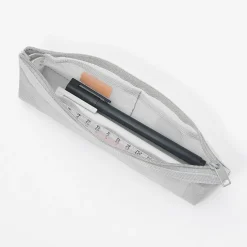 Grâce au tissu maillé