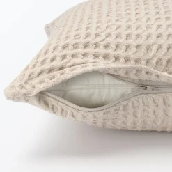 Housse de coussin gaufrée en coton biologique lavé
