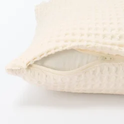 Housse de coussin gaufrée en coton biologique lavé