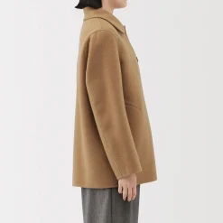 Manteau court en mélange de laine mérinos pour femme