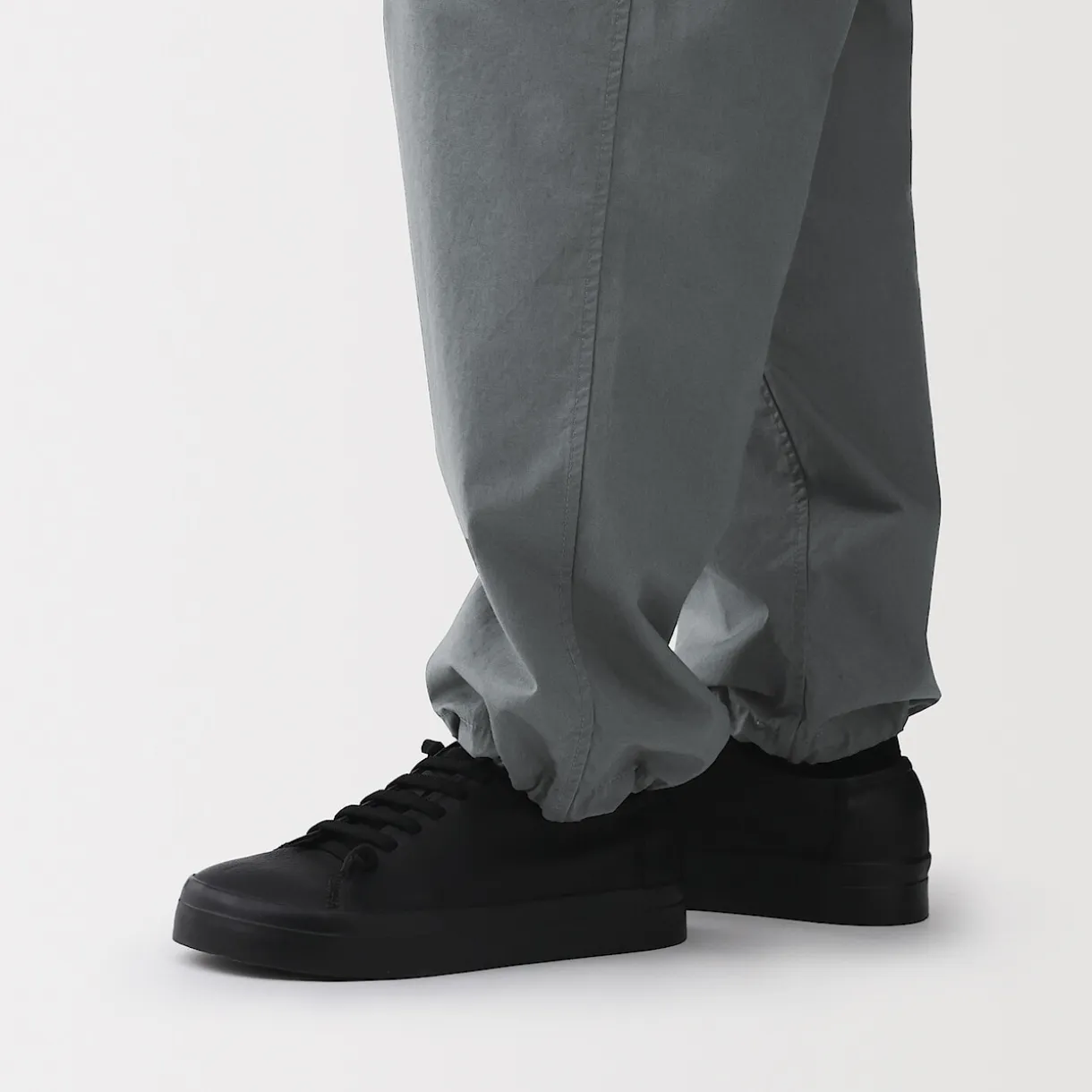 Pantalon cargo à coupe Easy Fit en toile de coton léger pour homme