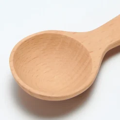 Petite cuillère en hêtre 7cm