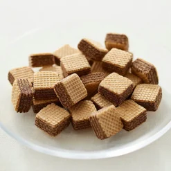 Petites gaufrettes avec crème au chocolat