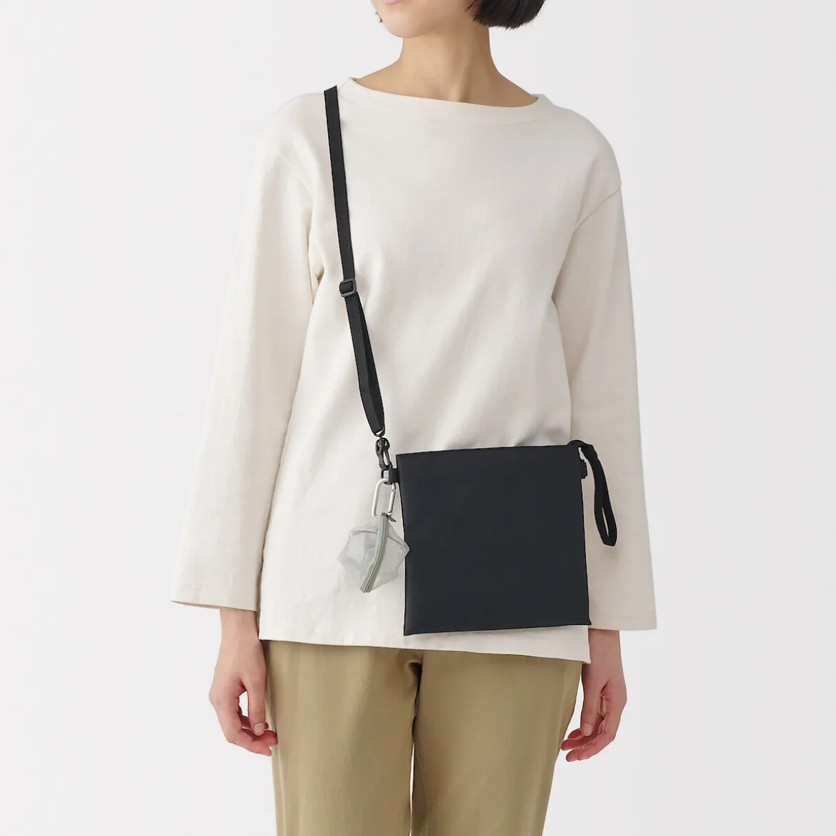 Pochette compacte en maille nylon