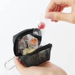 Pochette compacte en maille nylon