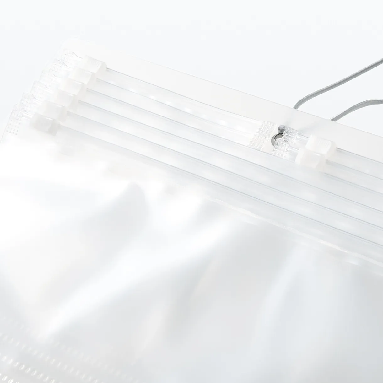 Porte‐cartes de poche compact avec curseur