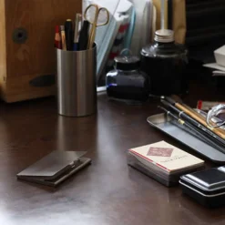 Porte‐cartes de visite en inox L