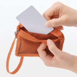 Porte‐cartes en polyester