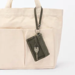 Porte‐cartes en polyester