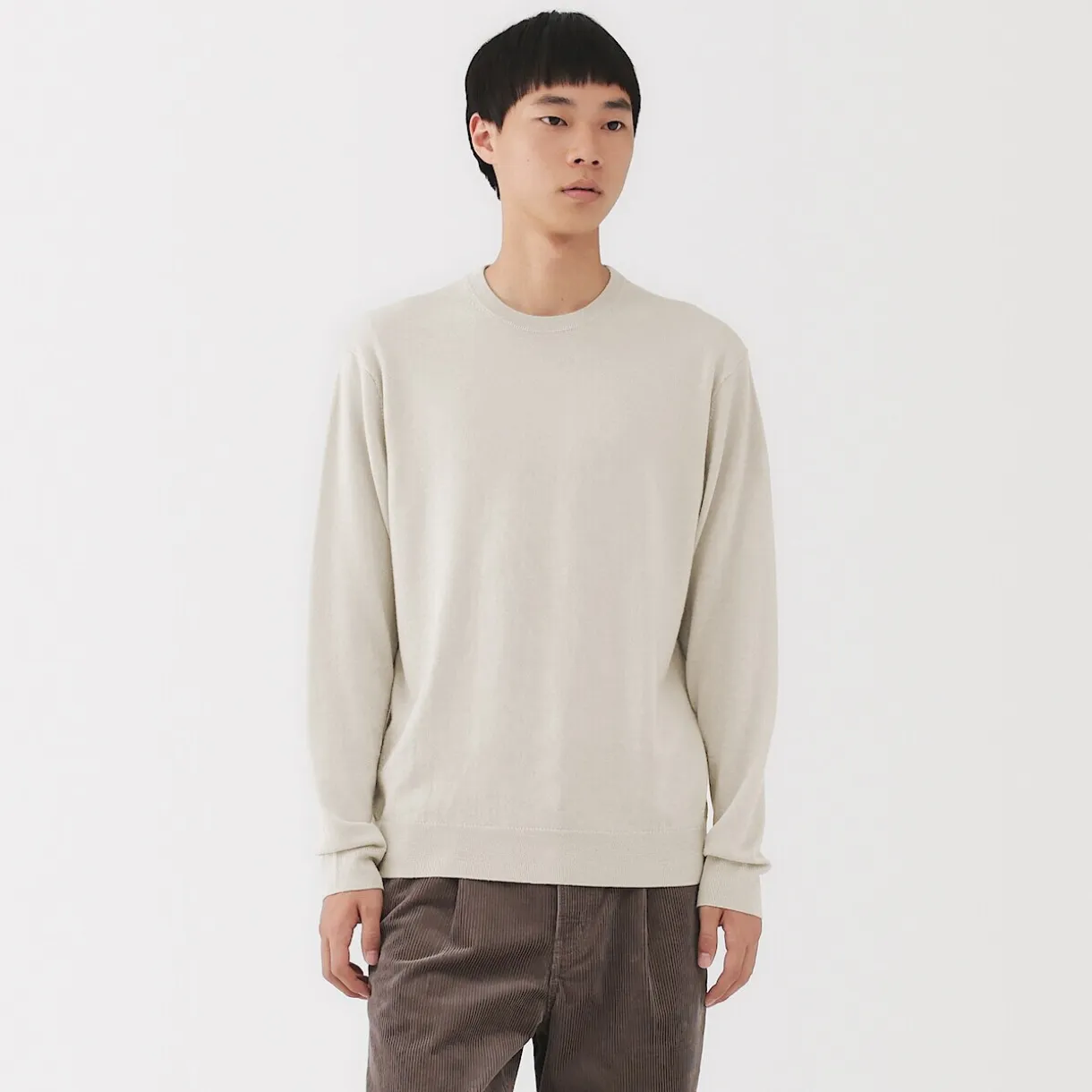 Pull à col rond en laine tricot fin pour homme