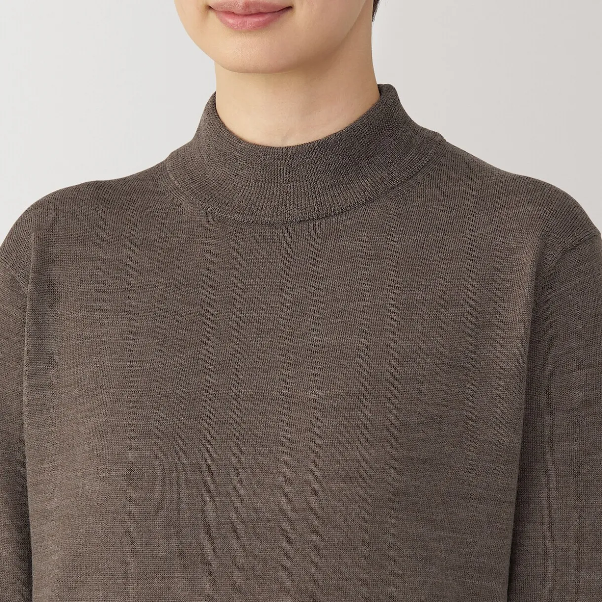 Pull col montant en laine à fine maille femme