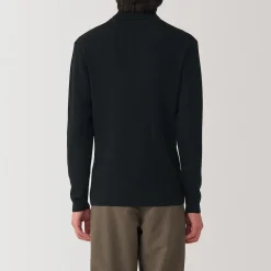 Pull en laine côtelée col roulé homme