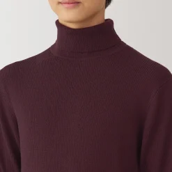 Pull en laine côtelée col roulé homme