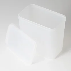 R&eacute;cipient &agrave; farine, 1.5L