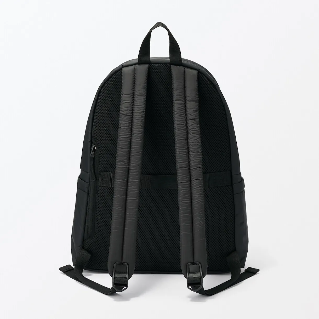 Sac à dos rembourré et déperlant en nylon recyclé