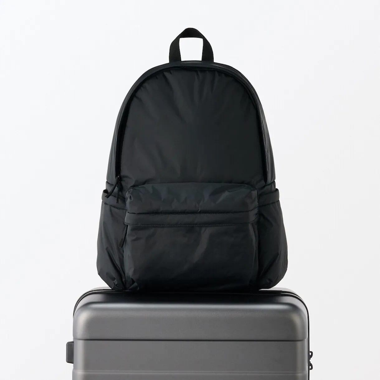 Sac à dos rembourré et déperlant en nylon recyclé