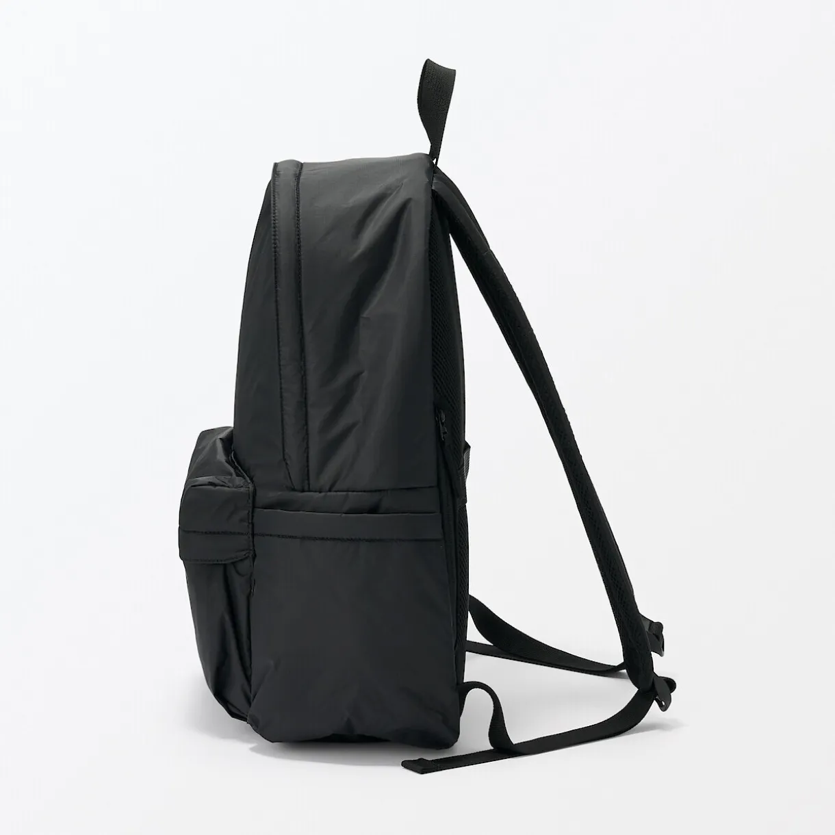 Sac à dos rembourré et déperlant en nylon recyclé