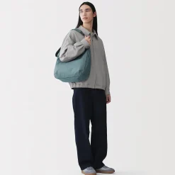 Sac à main déperlant, porté à l'épaule ou en bandoulière