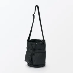 Sac seau rembourré et déperlant en nylon recyclé