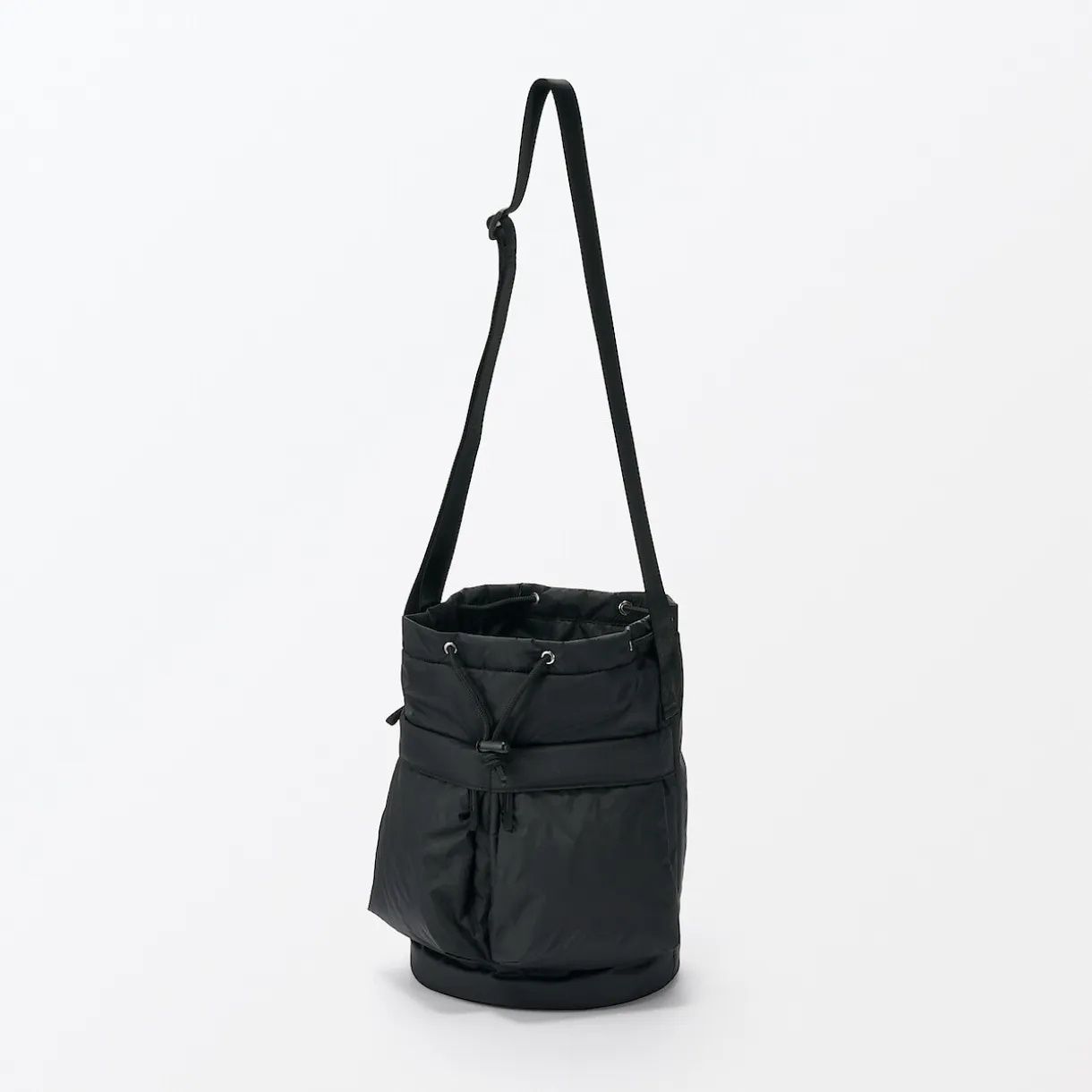 Sac seau rembourré et déperlant en nylon recyclé