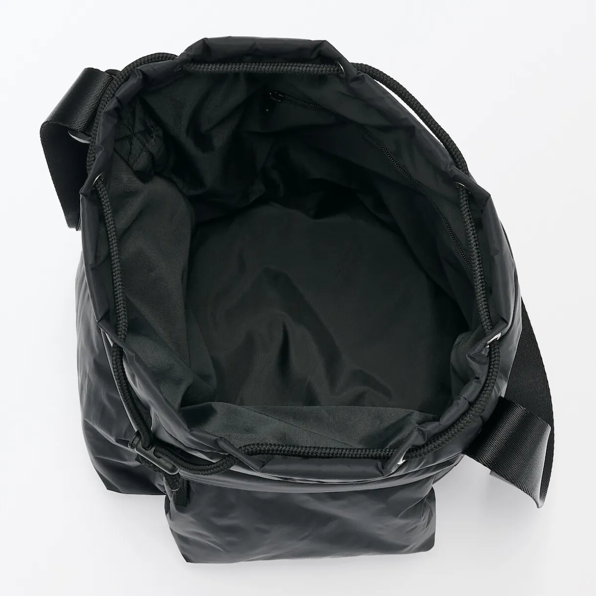 Sac seau rembourré et déperlant en nylon recyclé