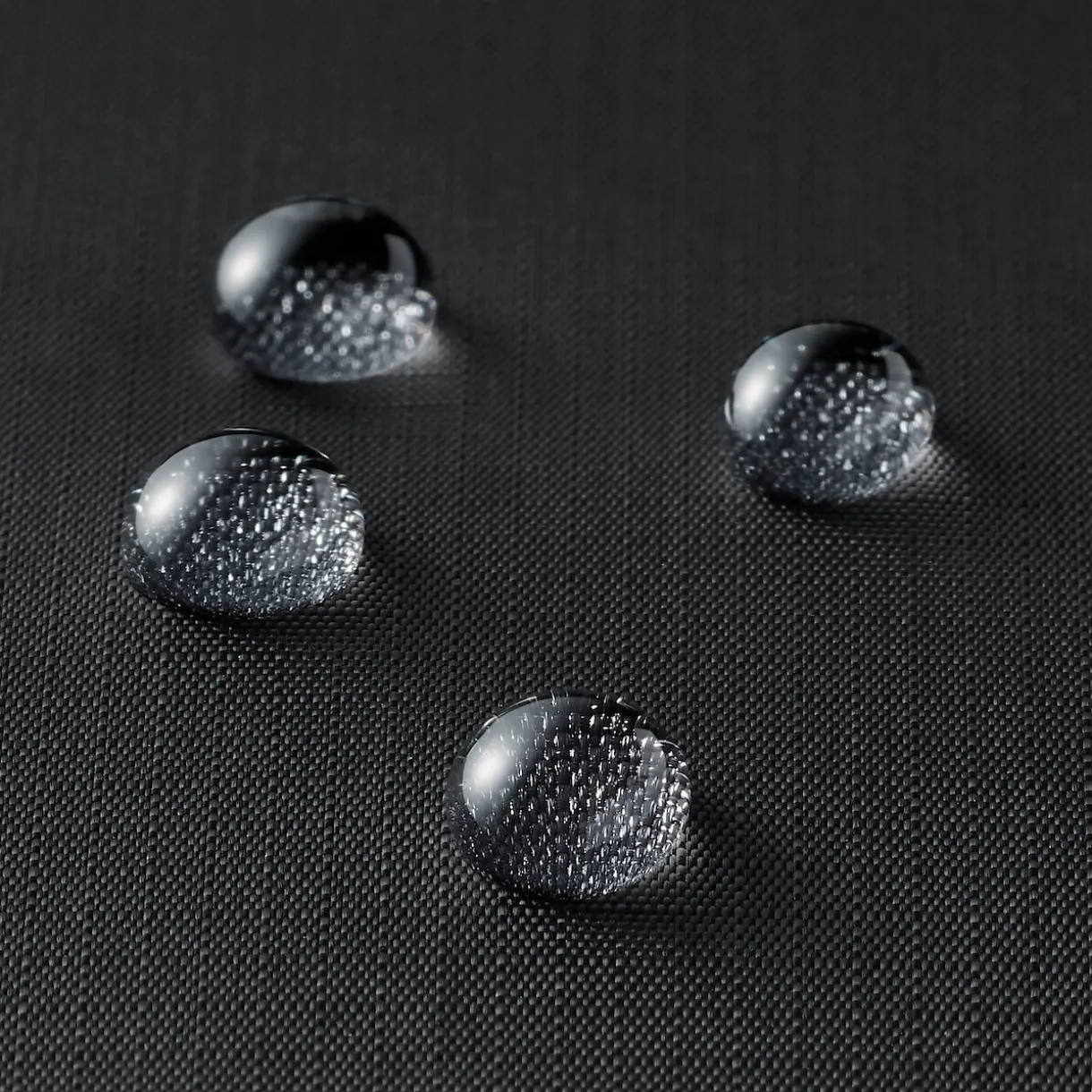 Sac seau rembourré et déperlant en nylon recyclé