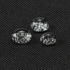 Sacoche à bandoulière déperlante détachable.