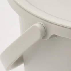 Seau avec couvercle en PP