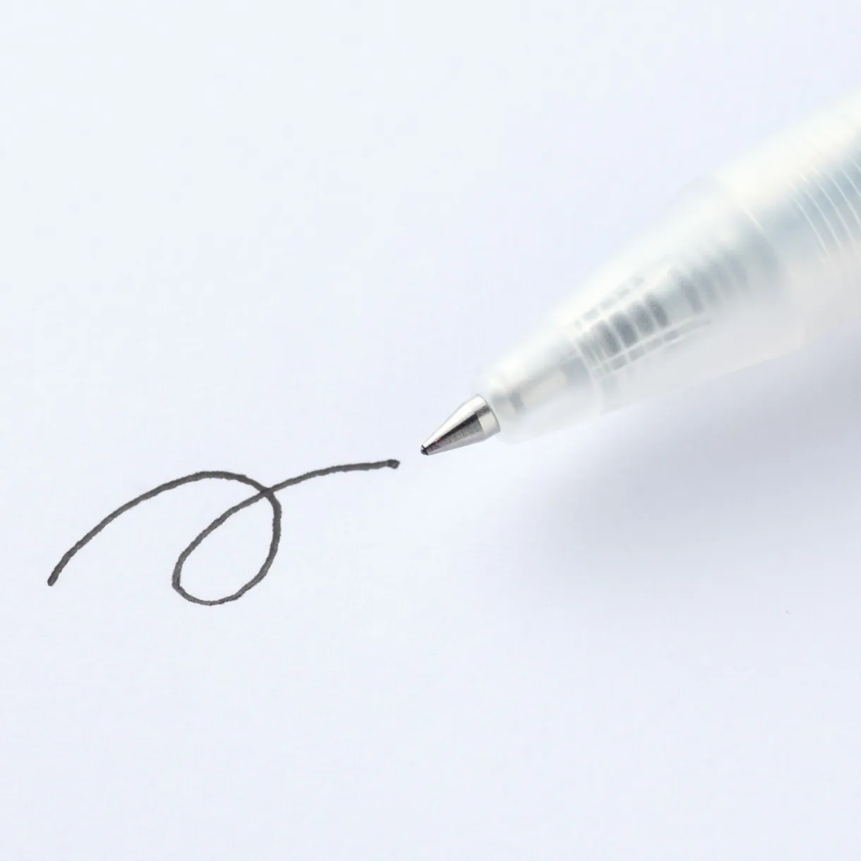 Stylo à encre gel tracé fluide 0.5 mm