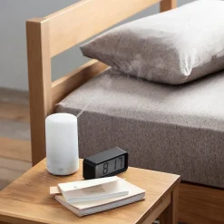 Table de nuit en chêne